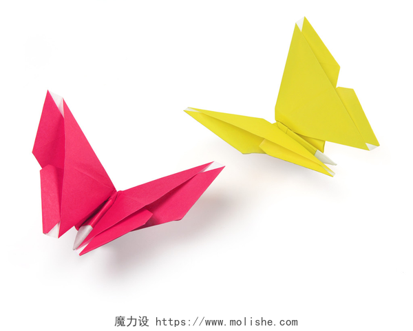 白色背景上的蝴蝶折纸折纸蝴蝶